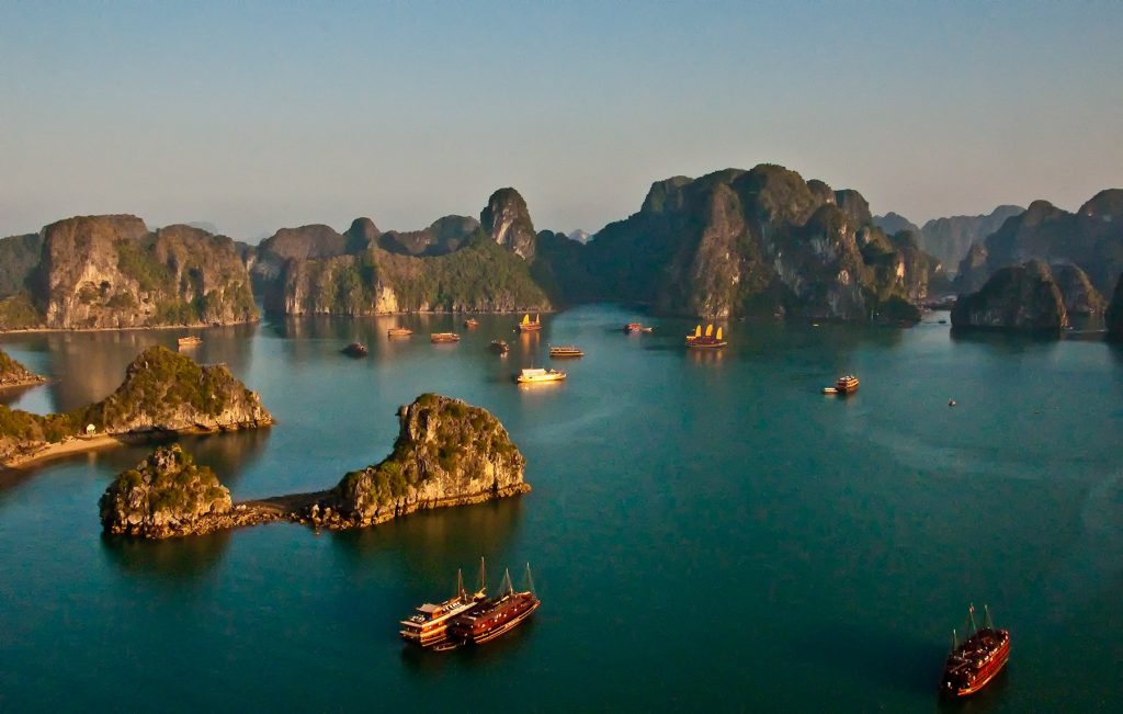 Ha Long Bay Tour